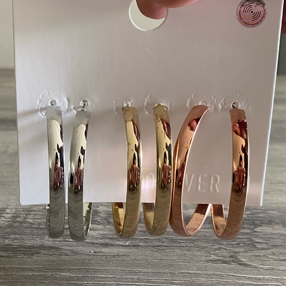 Hoop earring set - Picture 2 of 7